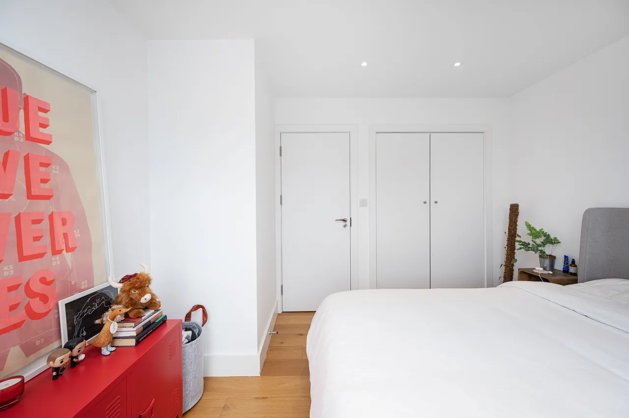 Flat 5, 19 Umberston Street, LONDON, photo 4