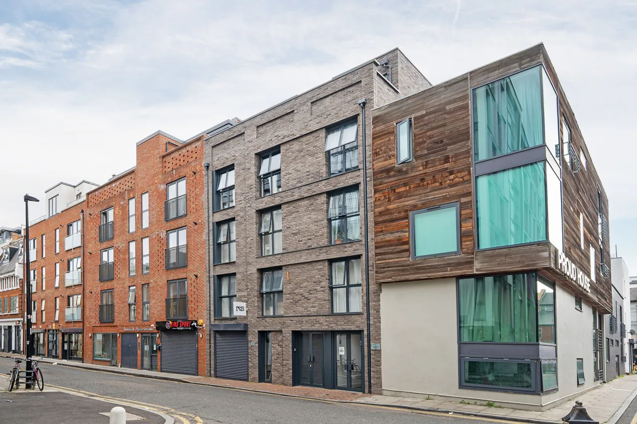2 bed flat for sale — Flat 5, 19 Umberston Street, LONDON