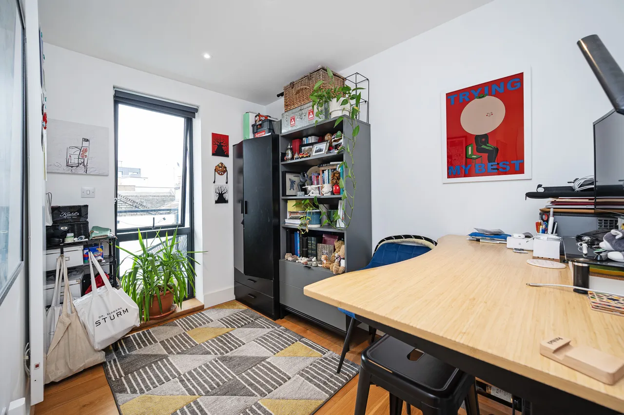 Flat 5, 19 Umberston Street, LONDON, photo 7