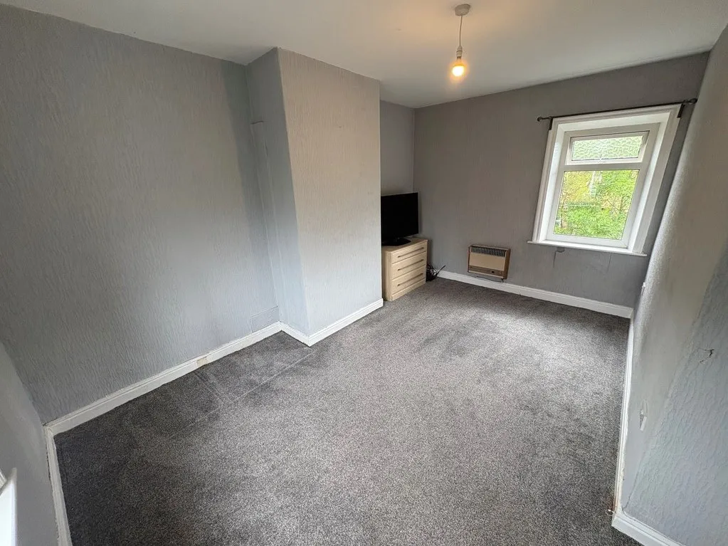 Industrial Avenue Birstall, Batley WF17 9JP, photo 5