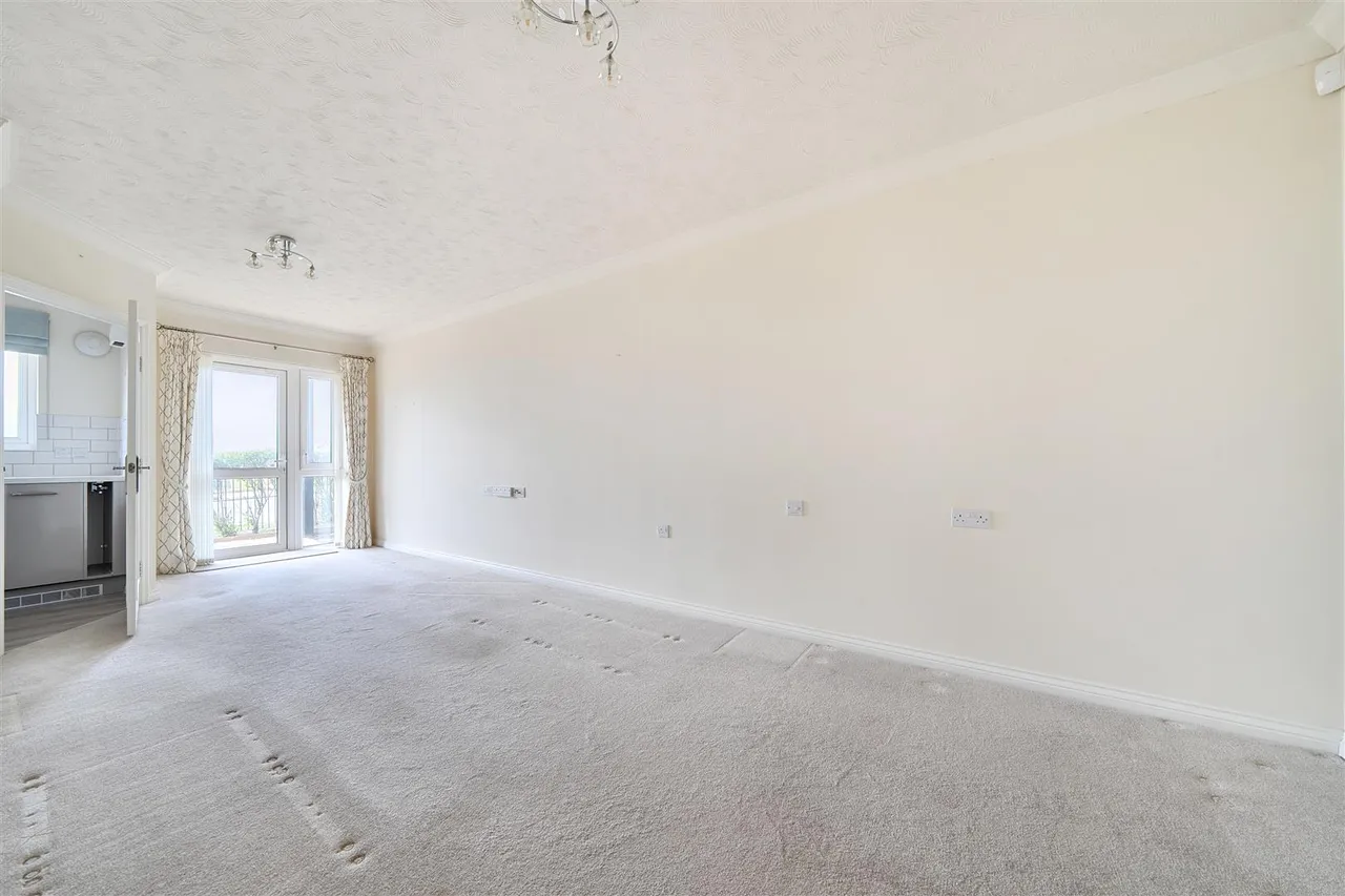 Rowe Avenue, Peacehaven, BN10, photo 5