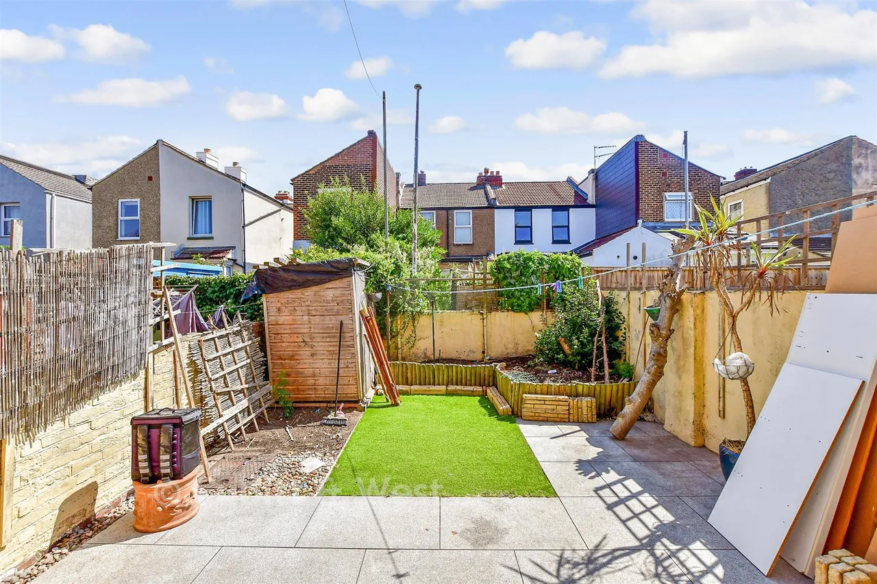 Stamshaw Road, Portsmouth, PO2, photo 4