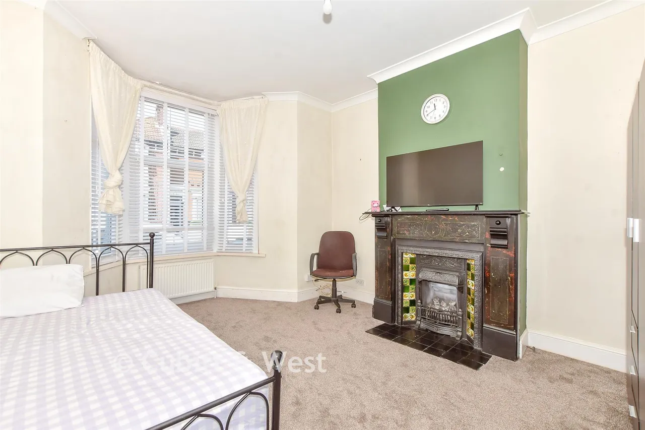 Stamshaw Road, Portsmouth, PO2, photo 9