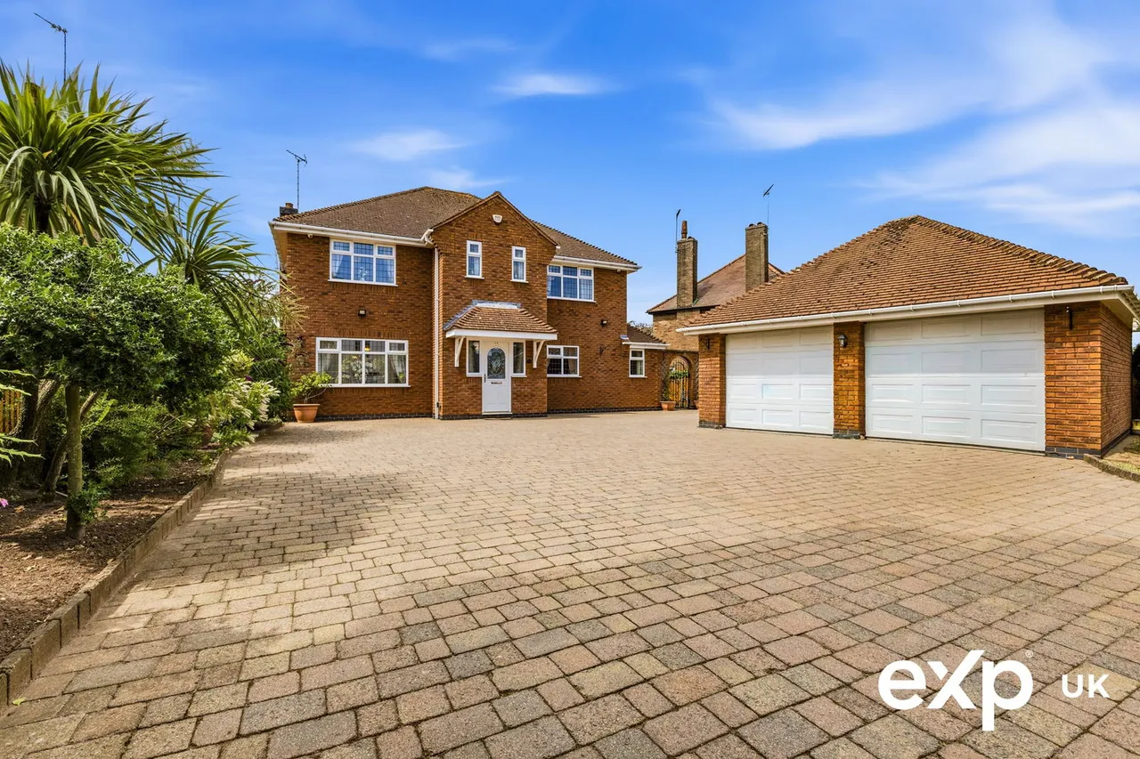 4 bed house for sale, Chapel Lane, Ravenshead