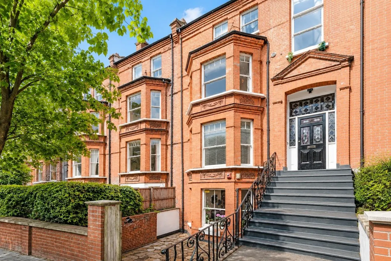 Fairhazel Gardens South Hampstead, London NW6 3SJ, photo 2