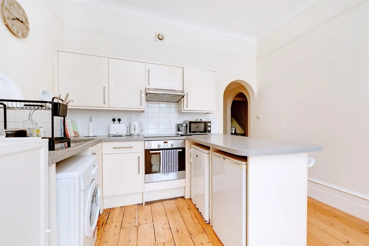Fairhazel Gardens South Hampstead, London NW6 3SJ, photo 8