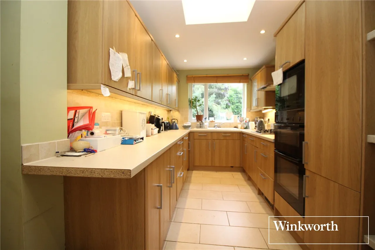 Cardinal Avenue, Borehamwood, Hertfordshire, WD6, photo 11