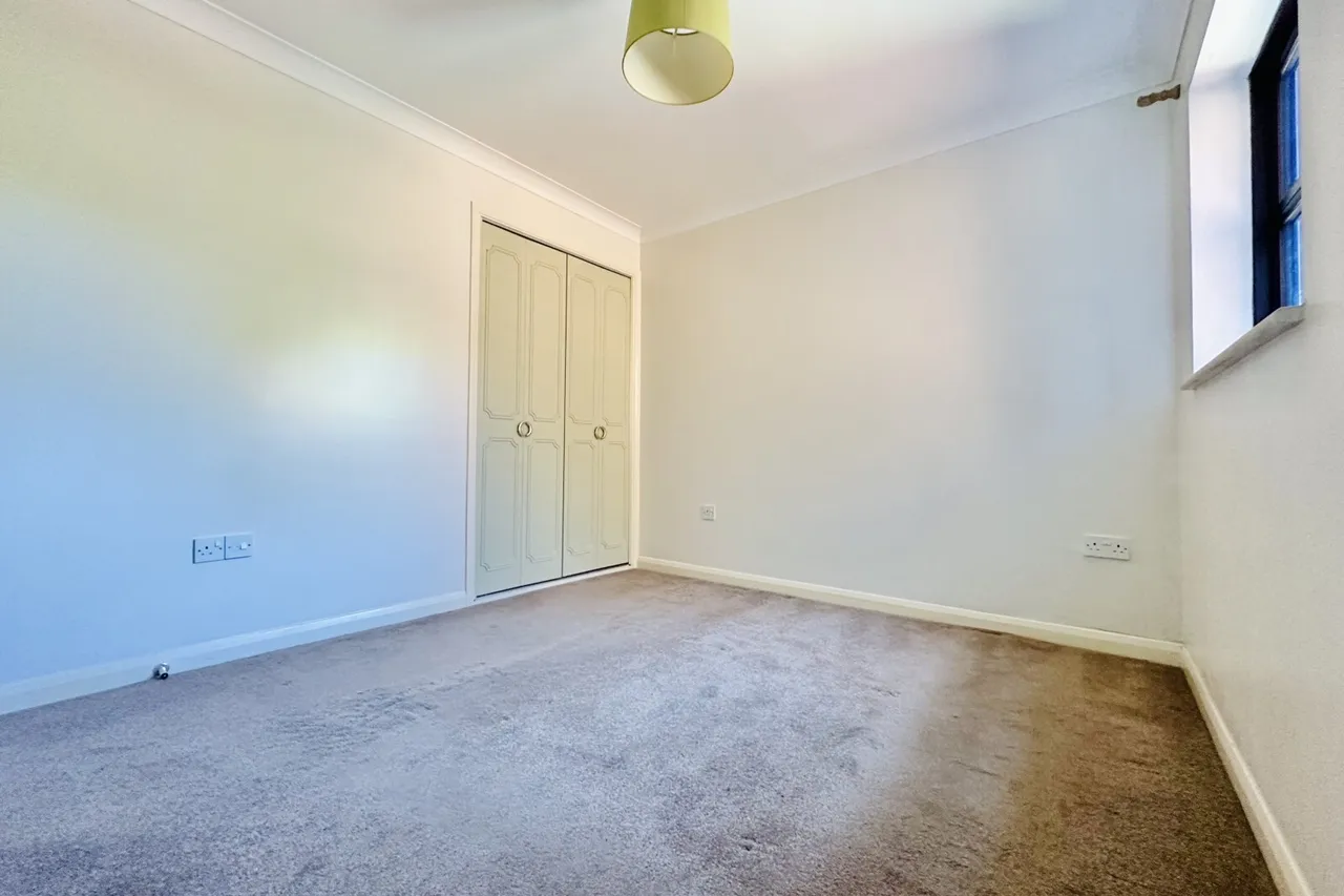 Clarence Road, Fleet, Hampshire, GU51 3XS, photo 4