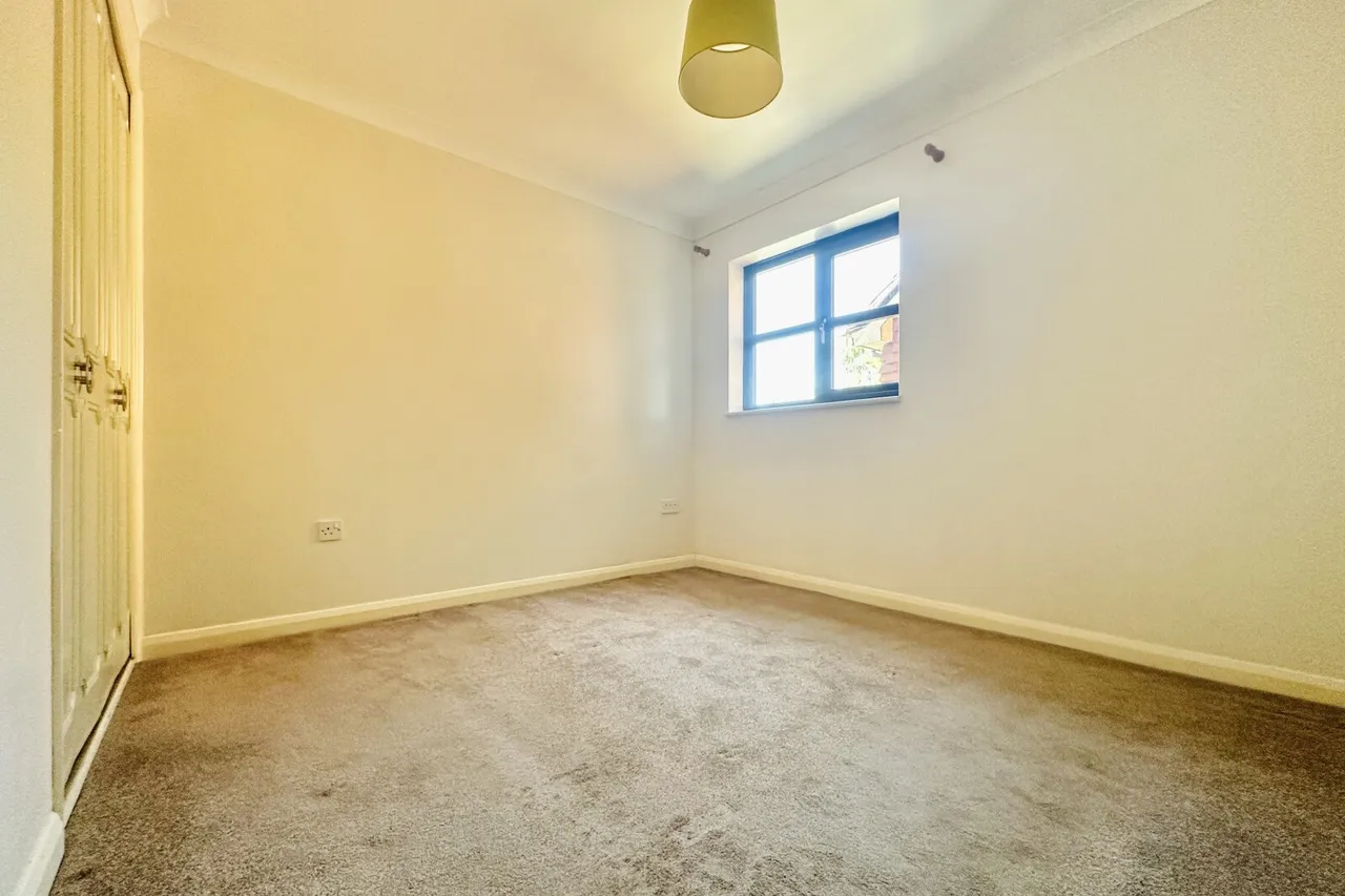 Clarence Road, Fleet, Hampshire, GU51 3XS, photo 6