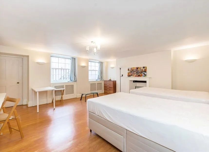 Doughty Street, Bloomsbury, WC1N, photo 6
