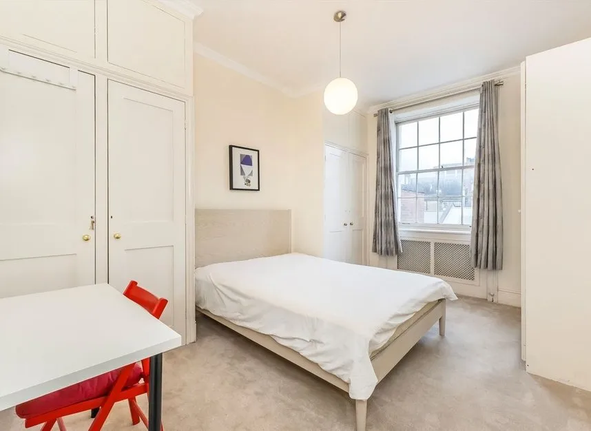 Doughty Street, Bloomsbury, WC1N, photo 5