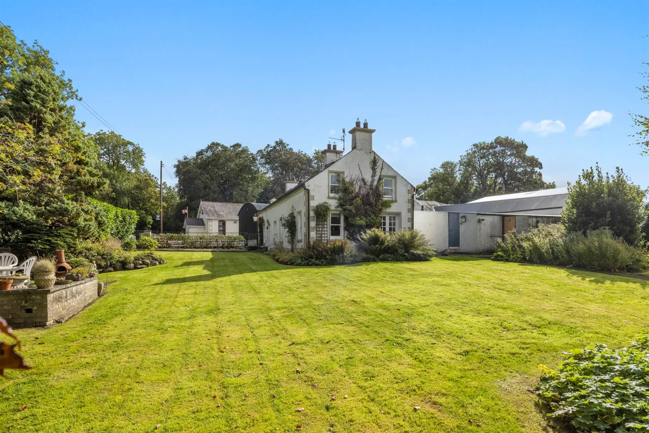 Ballinderry Road, Ballinderry Upper, BT28, photo 34