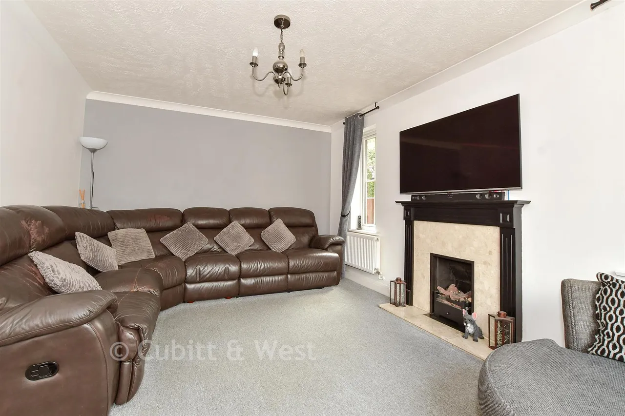 Turnpike Way, Ashington, RH20, photo 5