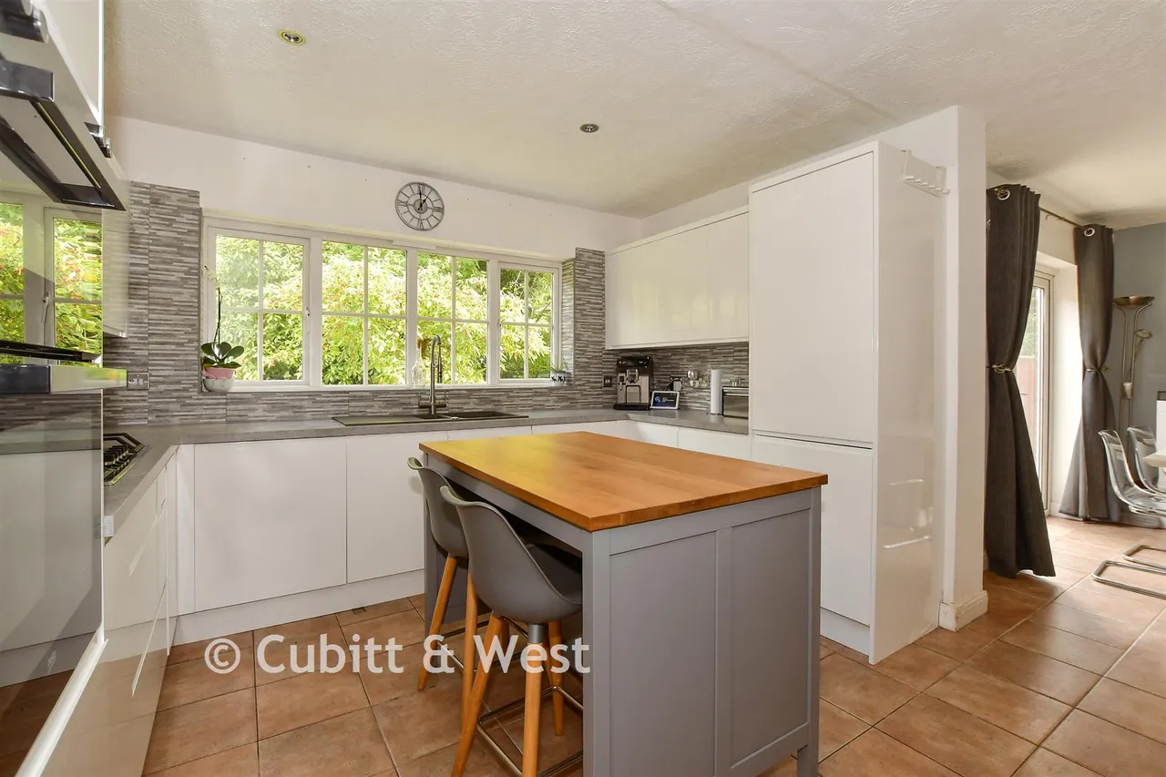 Turnpike Way, Ashington, RH20, photo 2