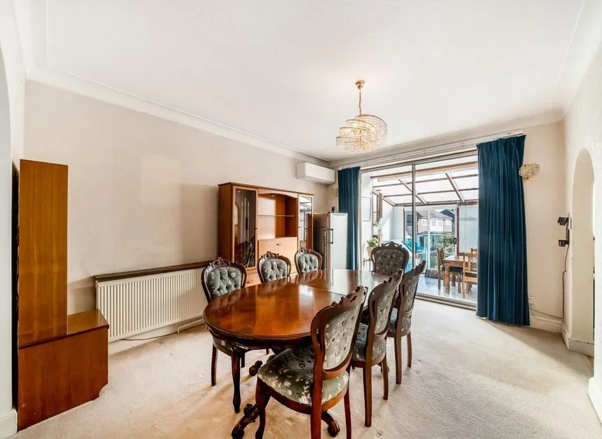 Arnos Road, New Southgate, N11, photo 3
