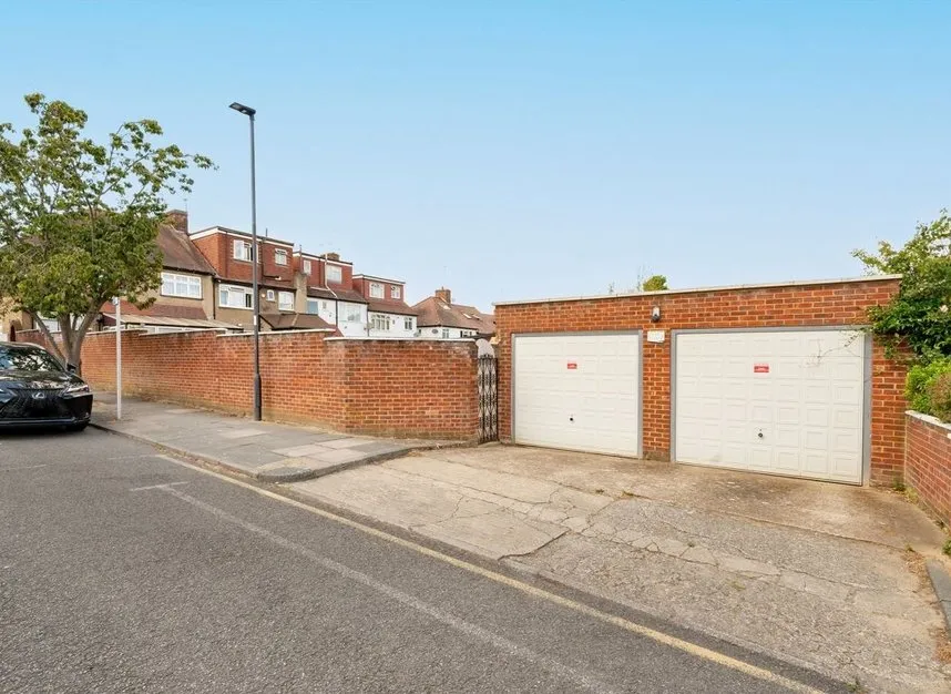 Arnos Road, New Southgate, N11, photo 12