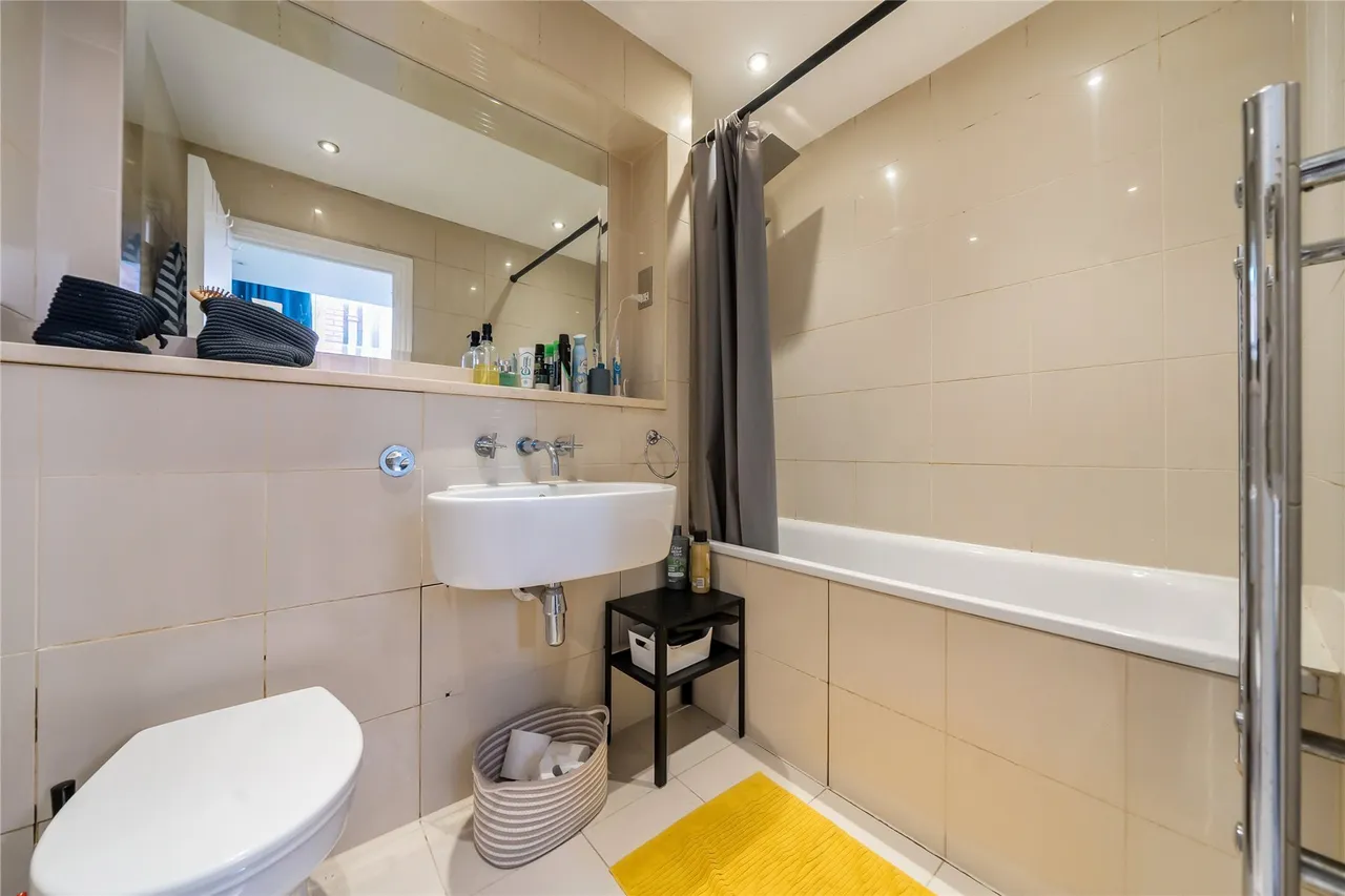 Tweedy Road, Bromley, BR1, photo 9