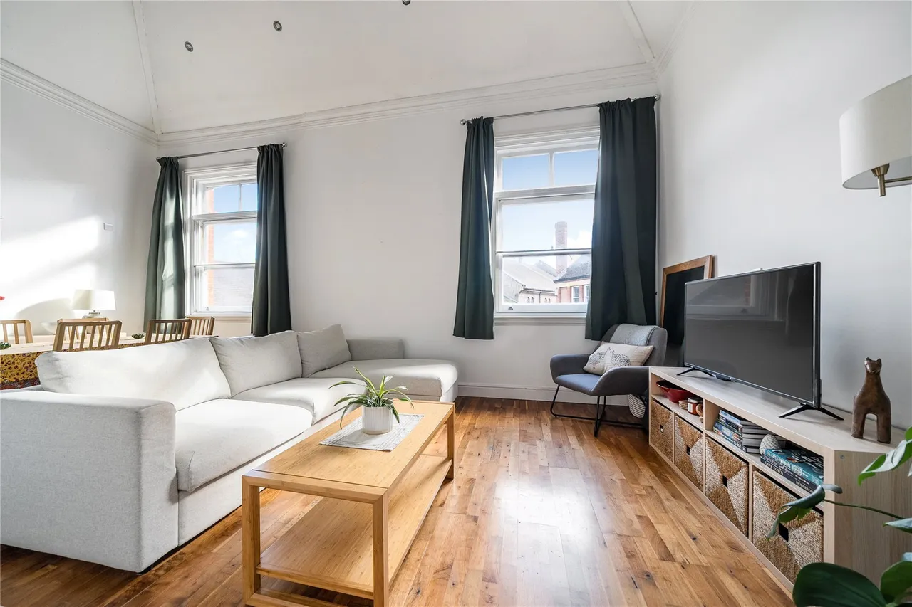 Tweedy Road, Bromley, BR1, photo 13