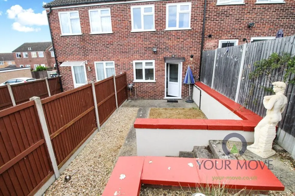 Fetlock Close, Clapham, MK41, photo 15