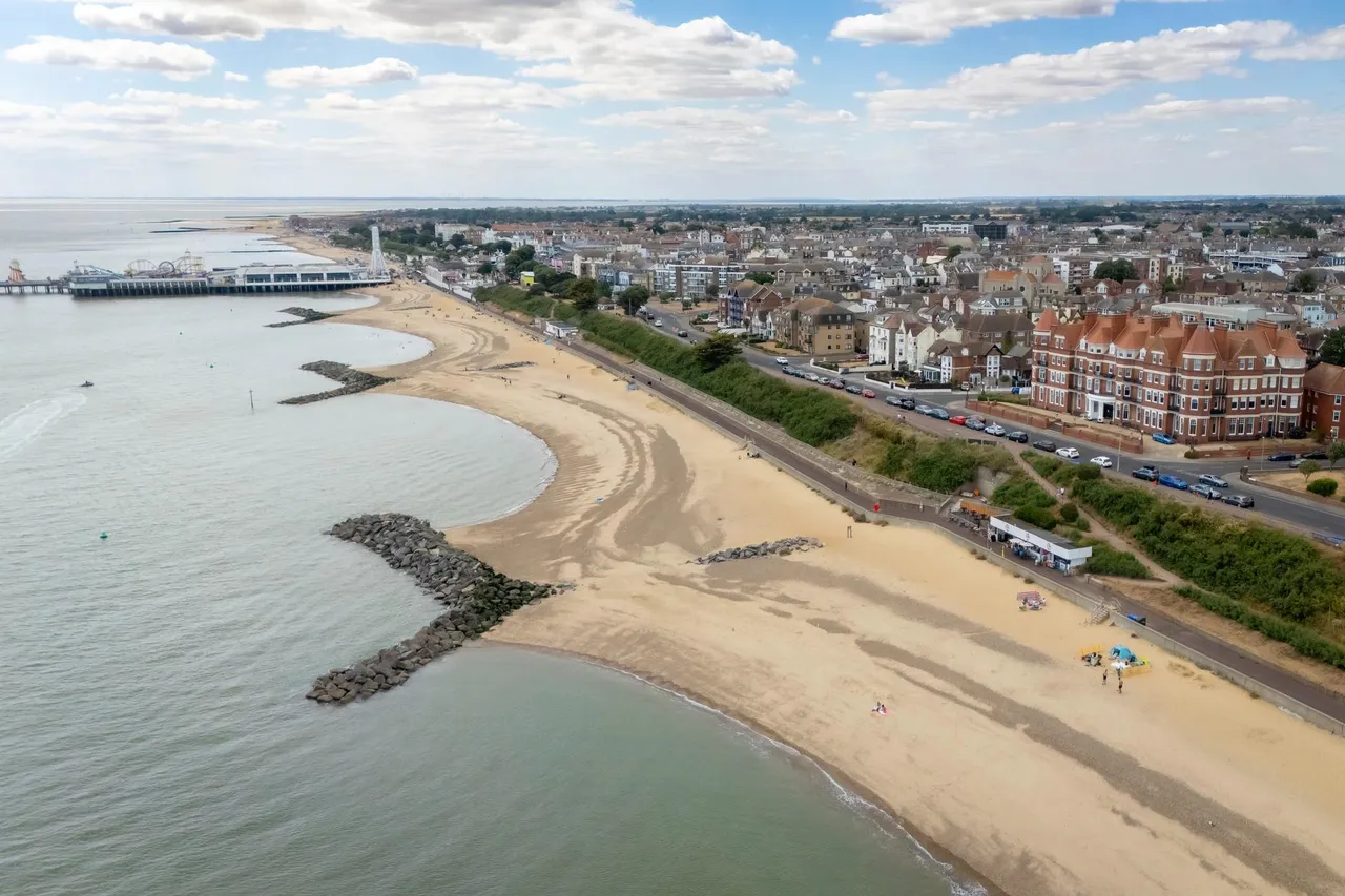 Marine Parade East, Clacton On Sea, CO15, photo 18
