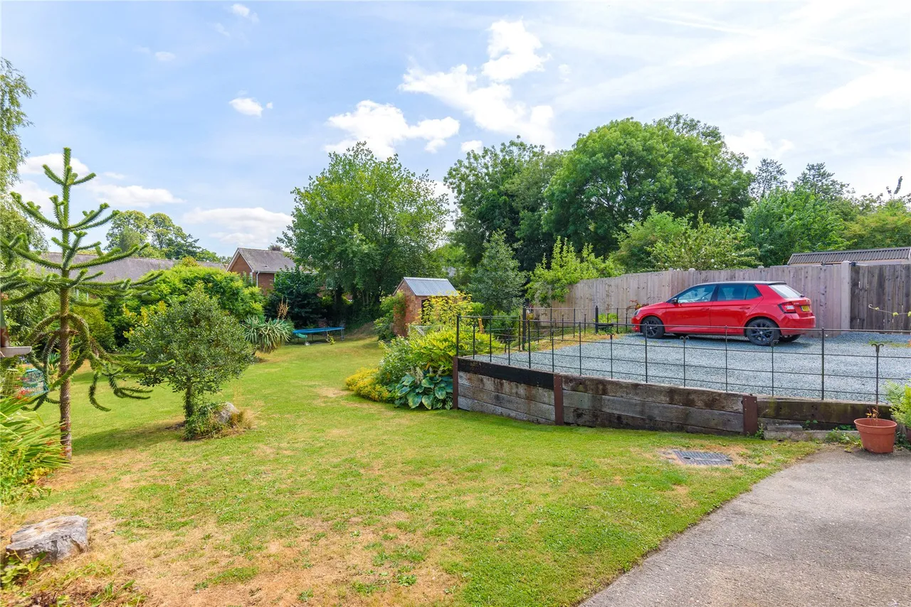 Pool Road, Montgomery, Powys, SY15 6QY, photo 36