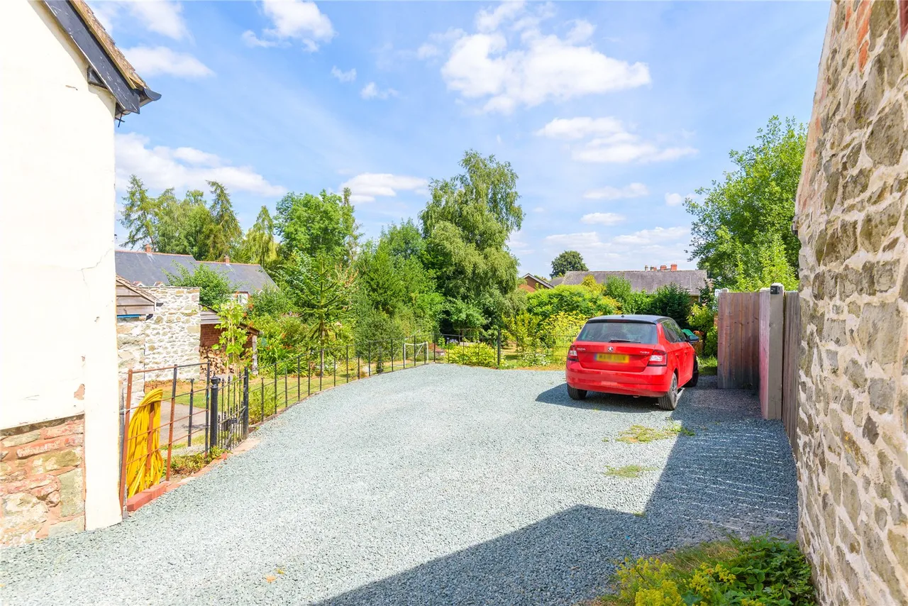 Pool Road, Montgomery, Powys, SY15 6QY, photo 35