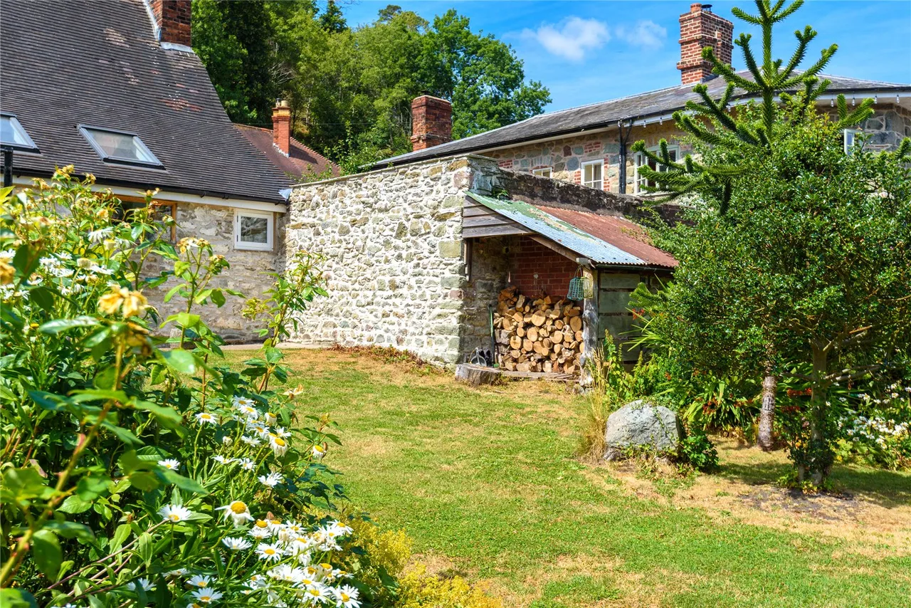 Pool Road, Montgomery, Powys, SY15 6QY, photo 50