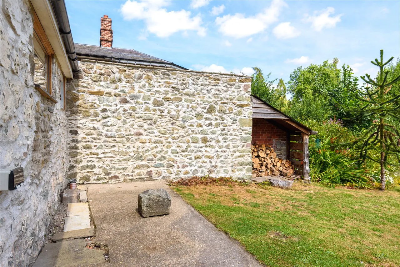 Pool Road, Montgomery, Powys, SY15 6QY, photo 37