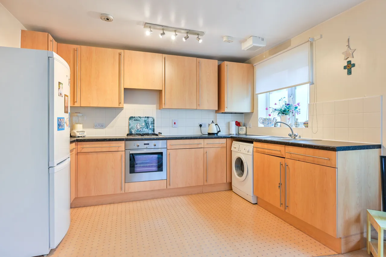13 Symons Close, London, photo 5