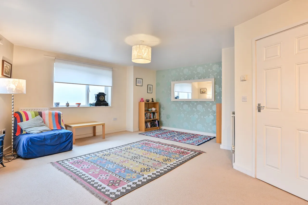 13 Symons Close, London, photo 7