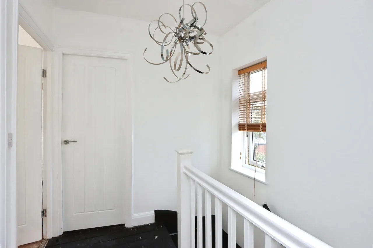 Lees Hall Road, Sheffield, S8, photo 7