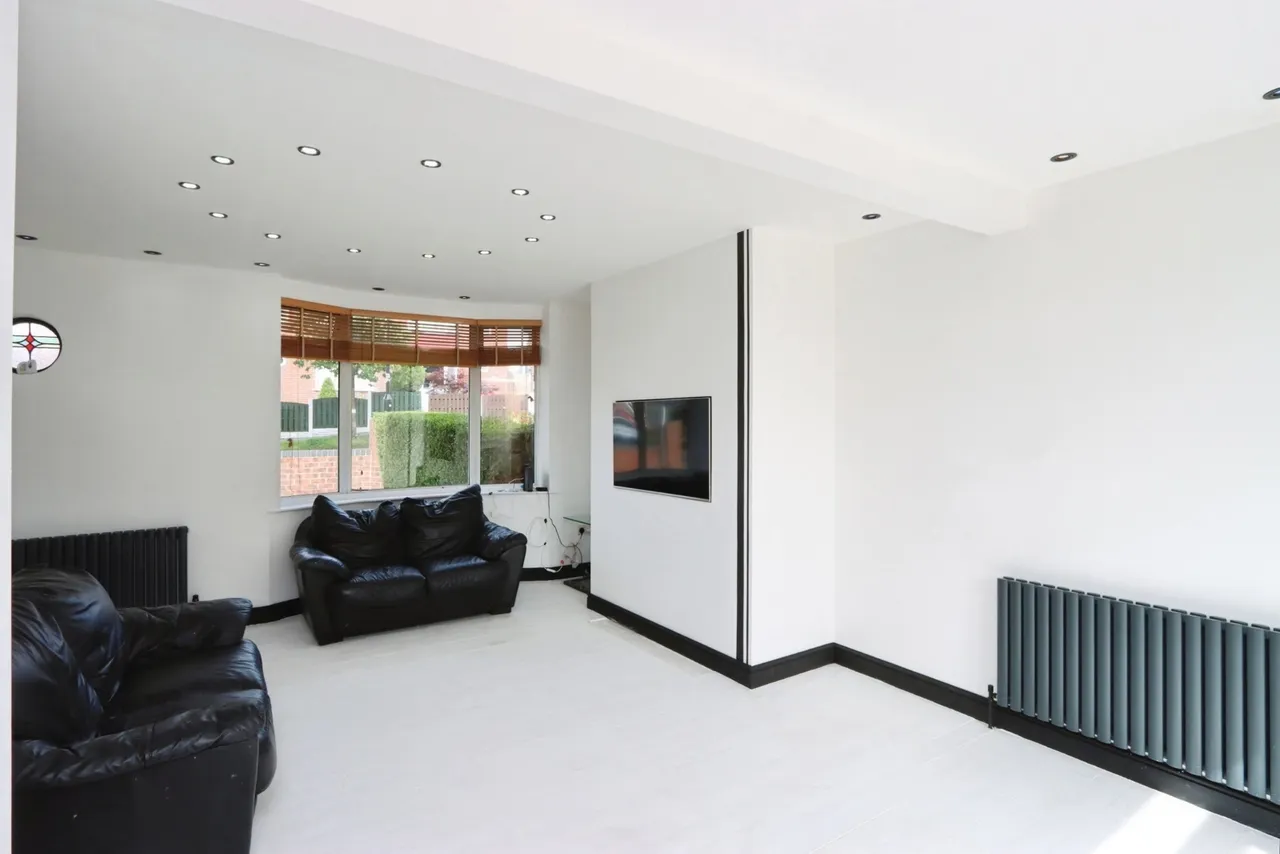Lees Hall Road, Sheffield, S8, photo 5