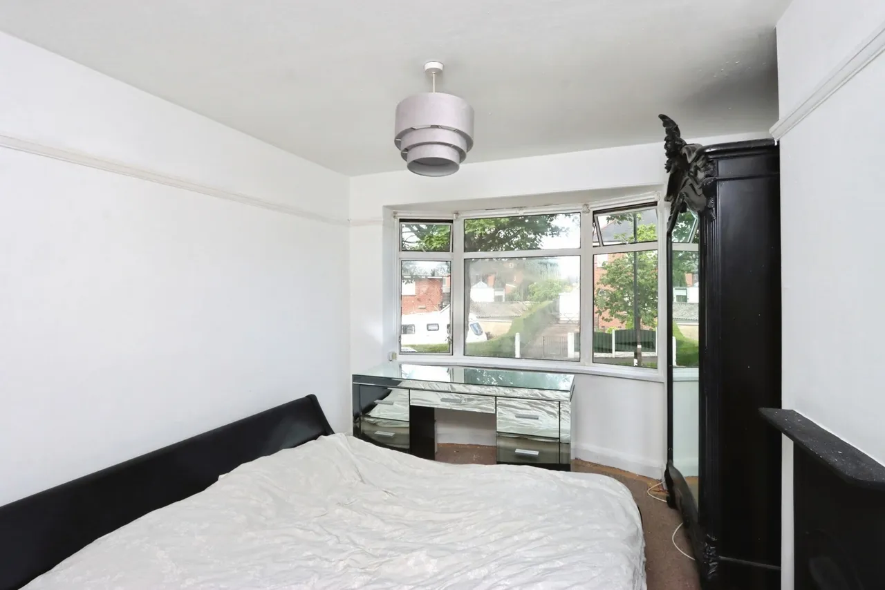 Lees Hall Road, Sheffield, S8, photo 8