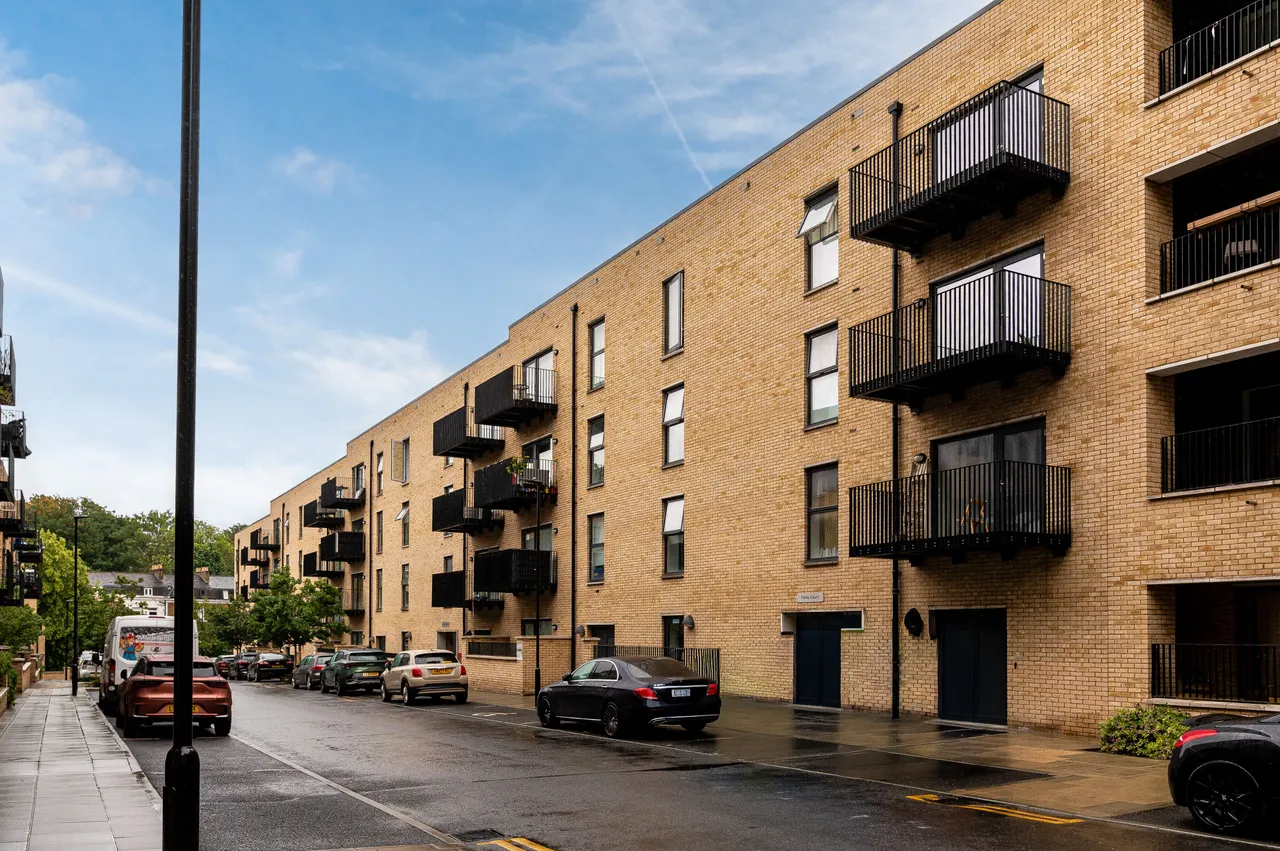 Flat 204, Finlay Court, LONDON, photo 2