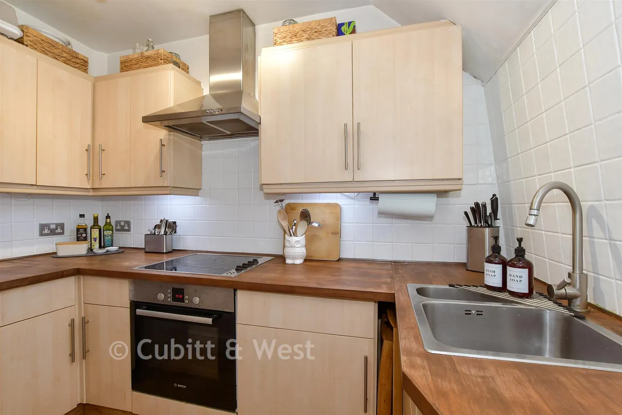 Ockley Road, Dorking, RH5, photo 8