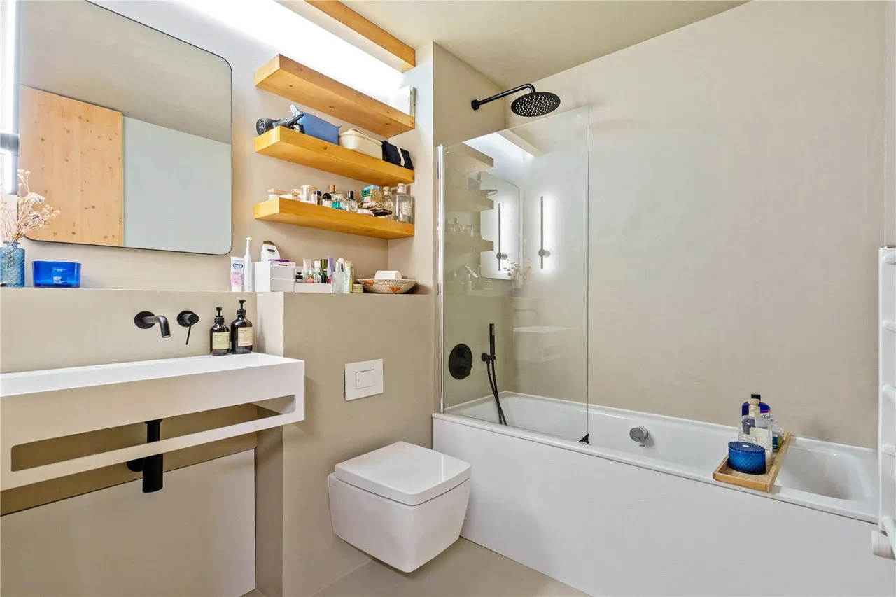 Barretts Grove, London, N16, photo 10