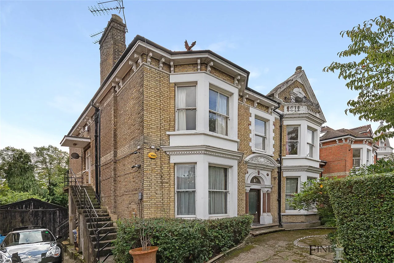 Woodchurch Road, London, photo 26