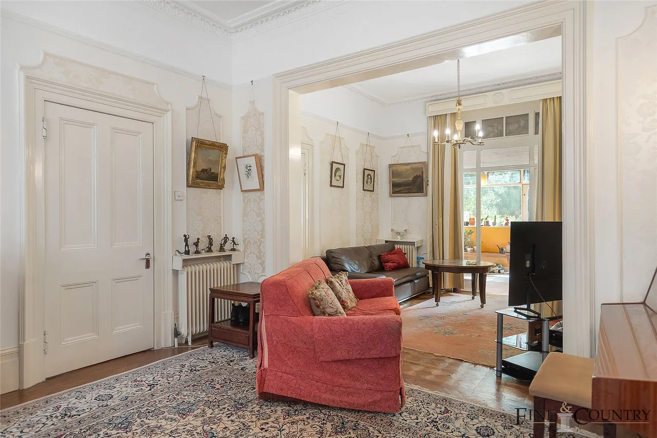 Woodchurch Road, London, photo 12