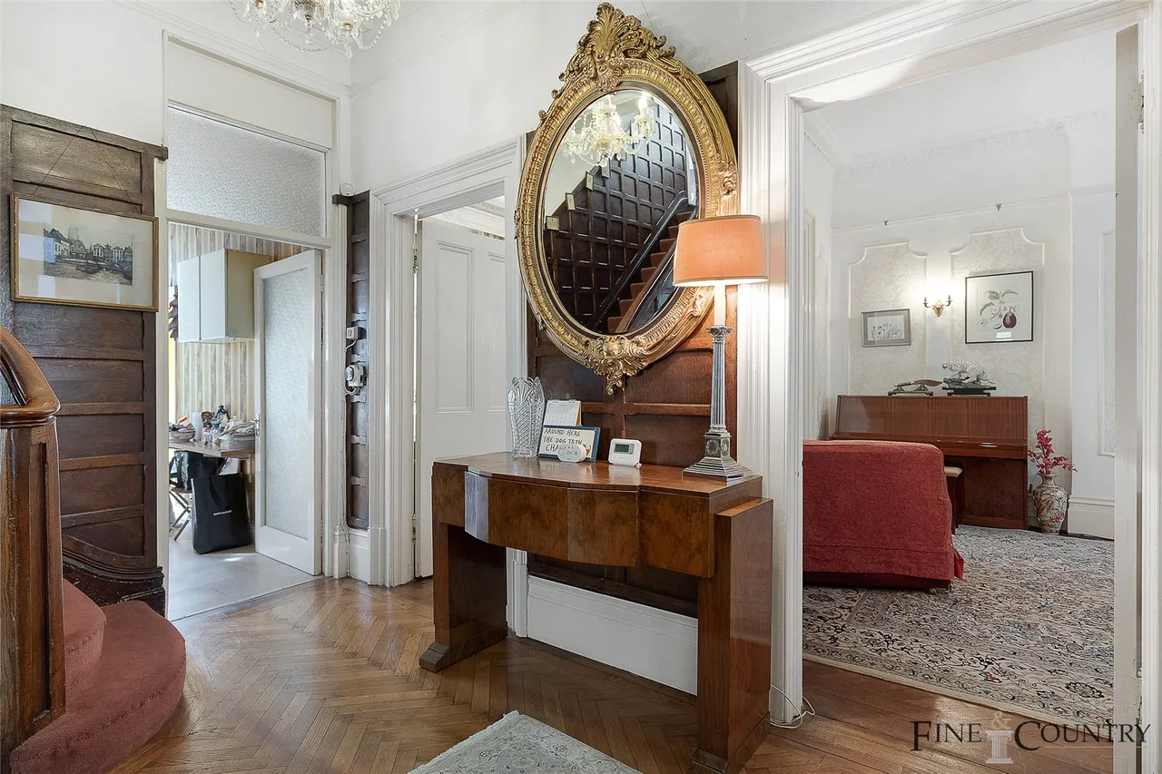 Woodchurch Road, London, photo 18