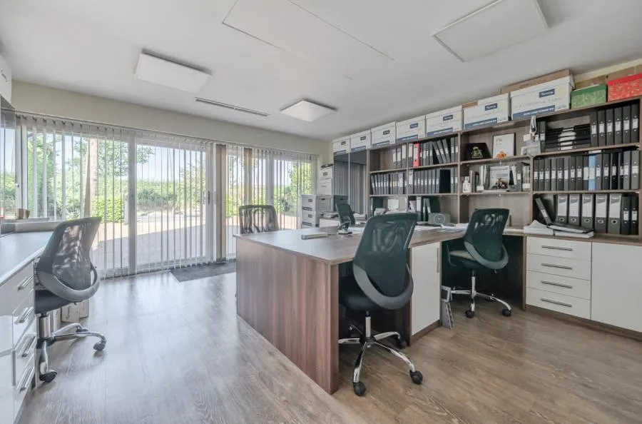 Waltham Road, White Waltham, SL6, photo 16