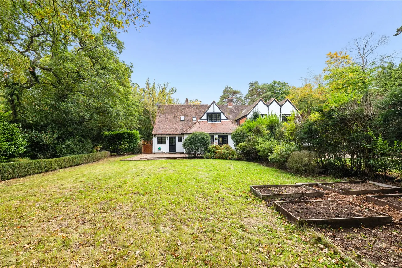 Church Road, Farley Hill, RG7, photo 28