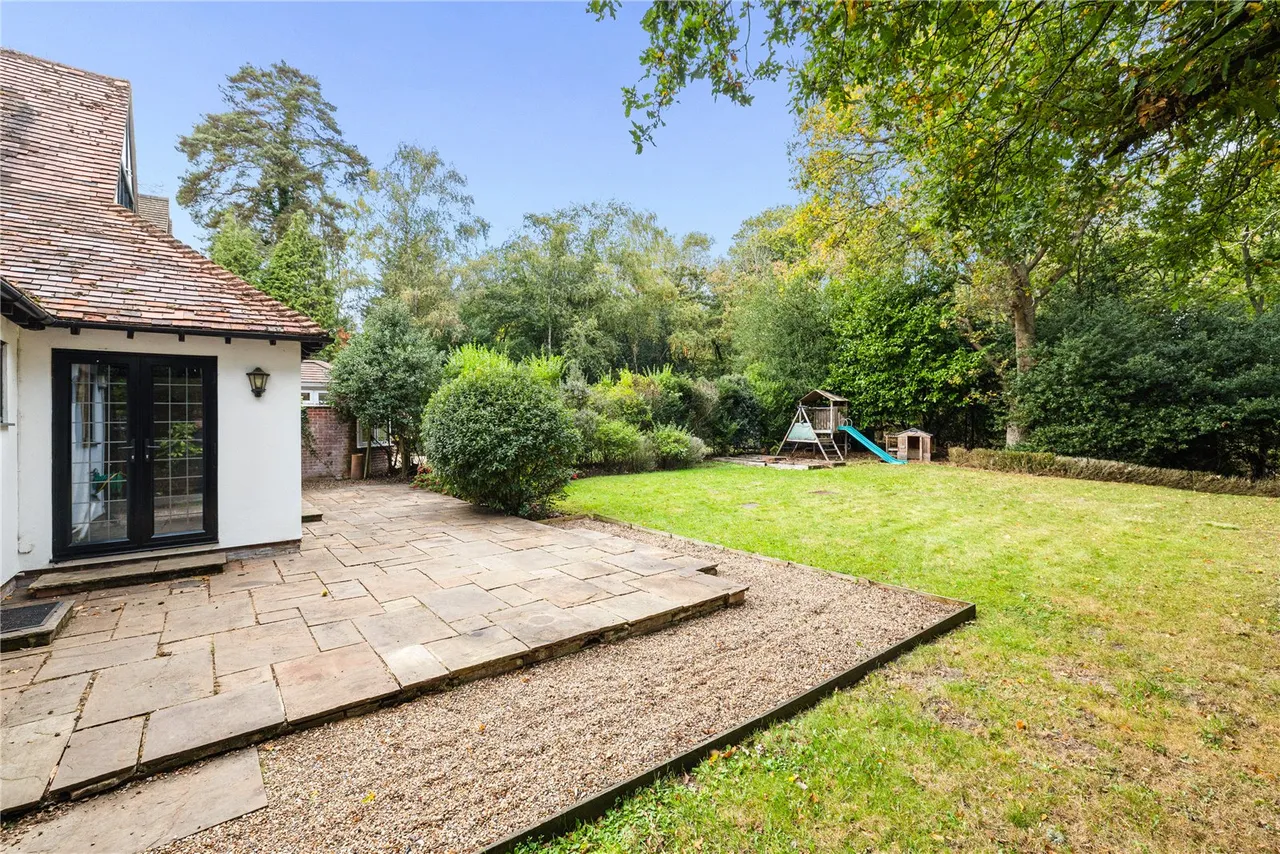 Church Road, Farley Hill, RG7, photo 25