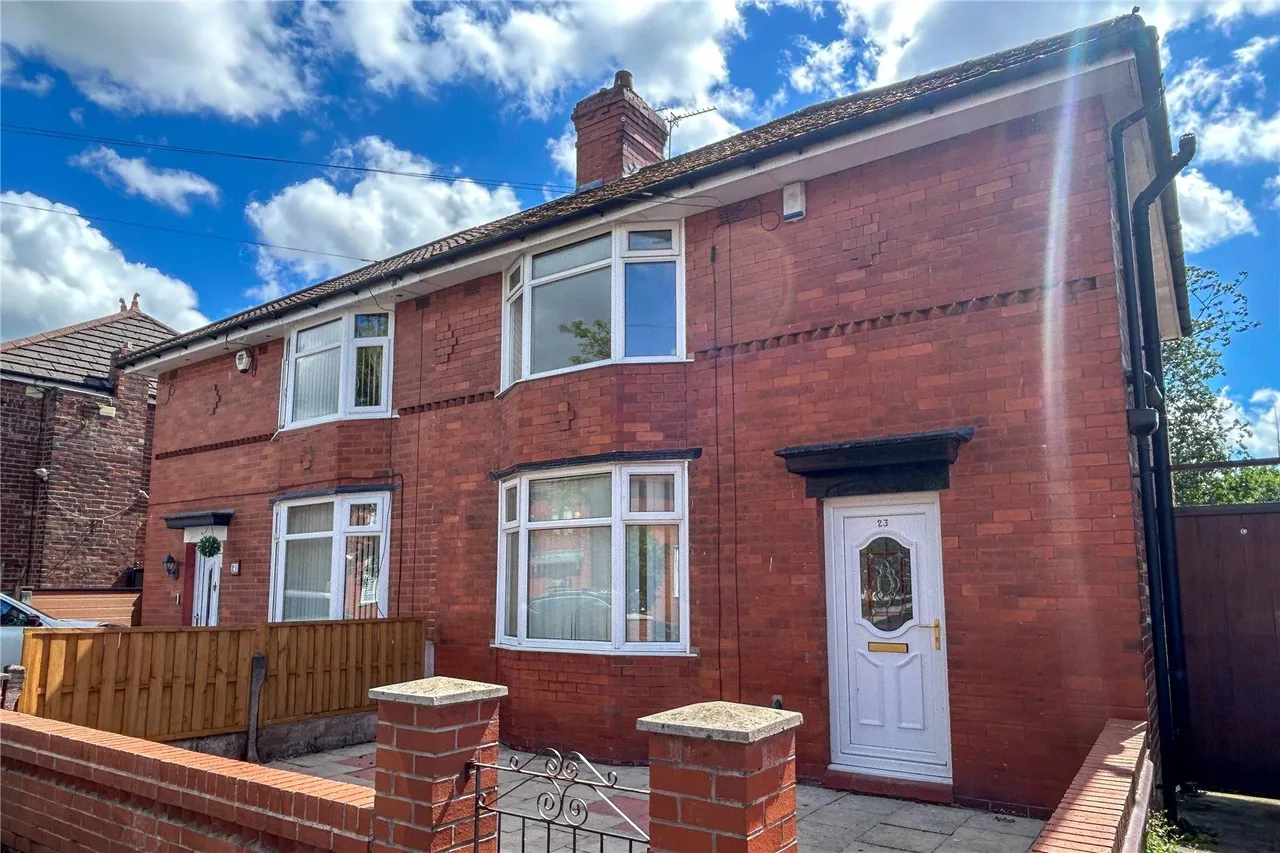 3 bed house for sale, Blue Bell Avenue, Moston, M40