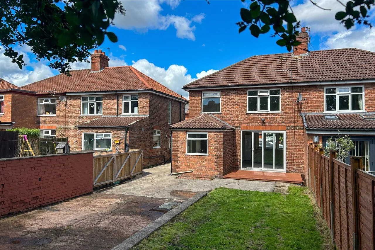 Blue Bell Avenue, Moston, M40, photo 9