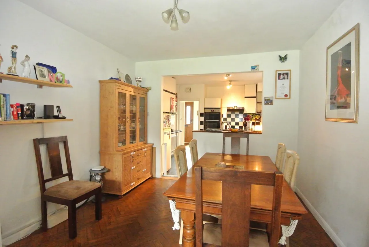Ford Close, Ashford, Surrey, TW15 3SB, photo 8