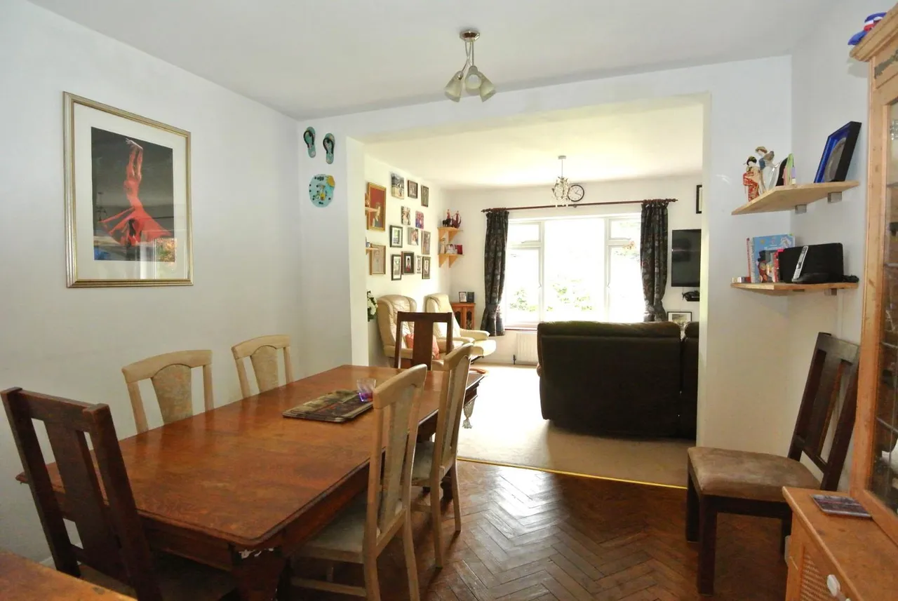 Ford Close, Ashford, Surrey, TW15 3SB, photo 7