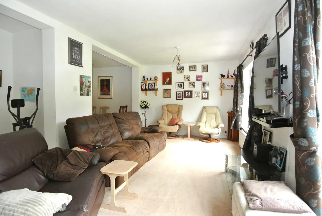 Ford Close, Ashford, Surrey, TW15 3SB, photo 5