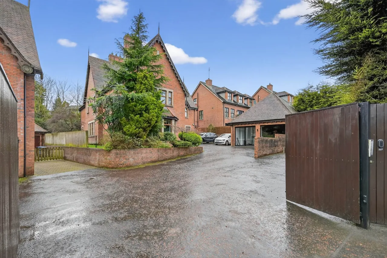 Bangor Road, Craigavad, BT18, photo 3