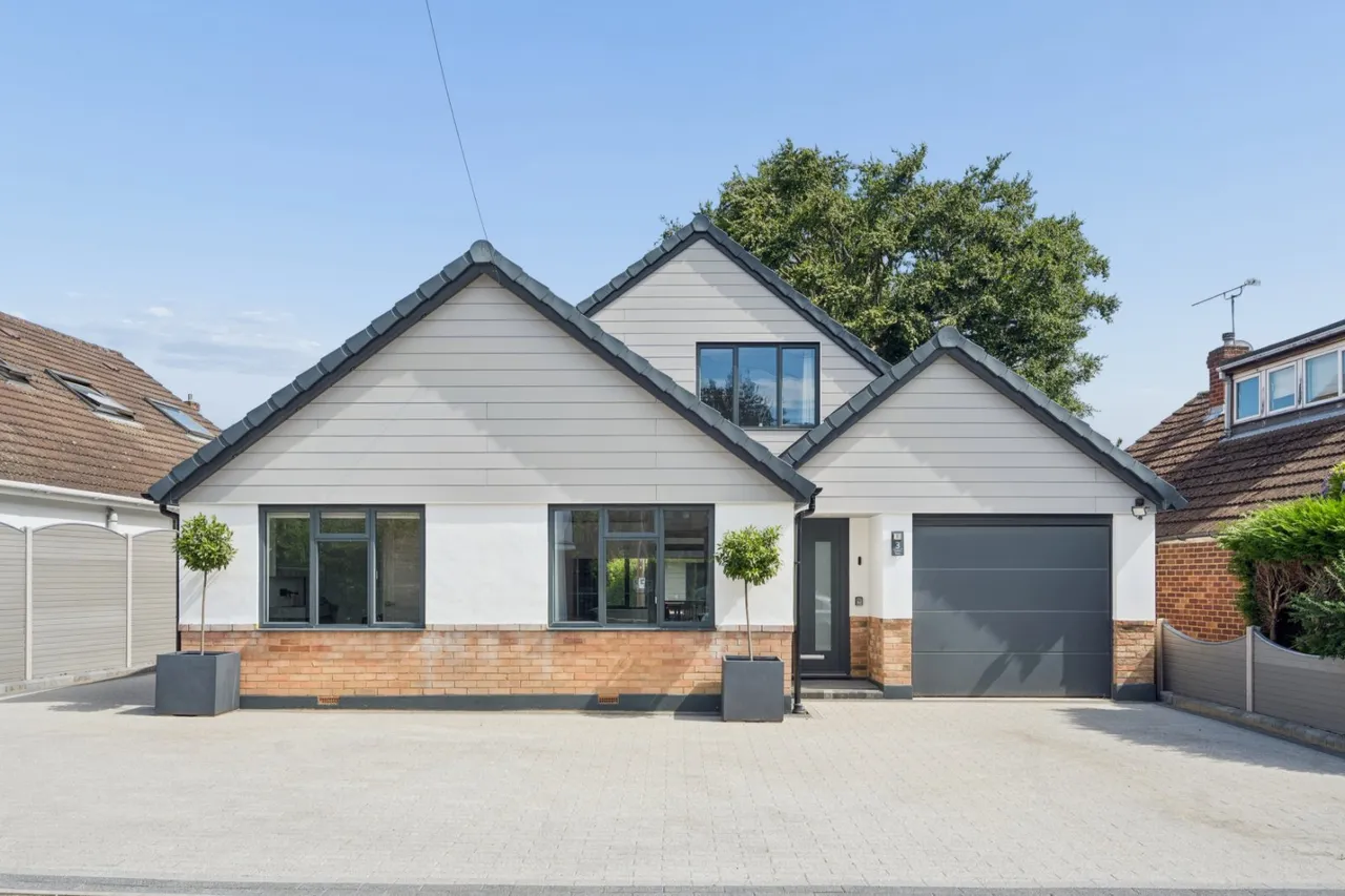 Cedars Close, Chalfont St. Peter, SL9, photo 24