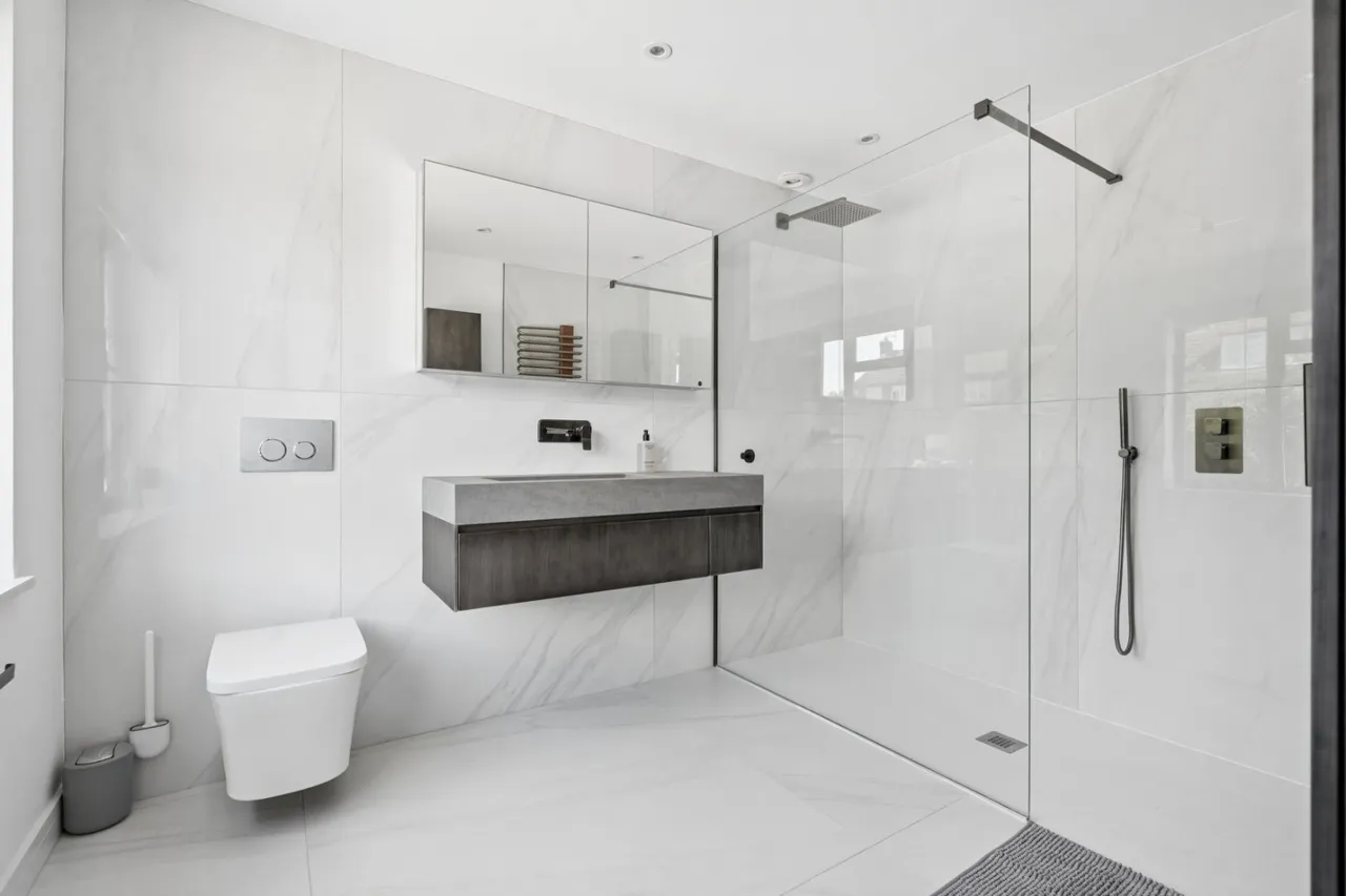 Cedars Close, Chalfont St. Peter, SL9, photo 11